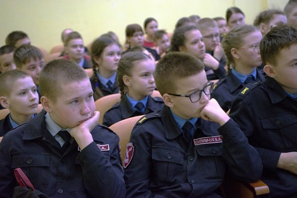 В Республике Коми общественник обсудил подростками проблему потребления алкоголя и запрещенных веществ